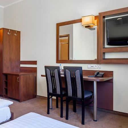 Hotel Mikulski Gliwice Ngoại thất bức ảnh