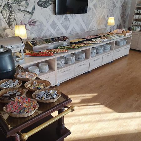 Hotel Mikulski Gliwice Ngoại thất bức ảnh