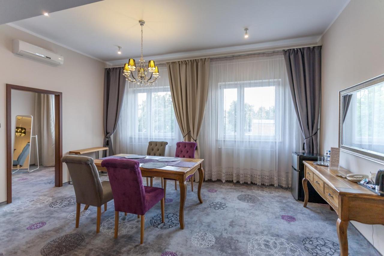 Hotel Mikulski Gliwice Ngoại thất bức ảnh
