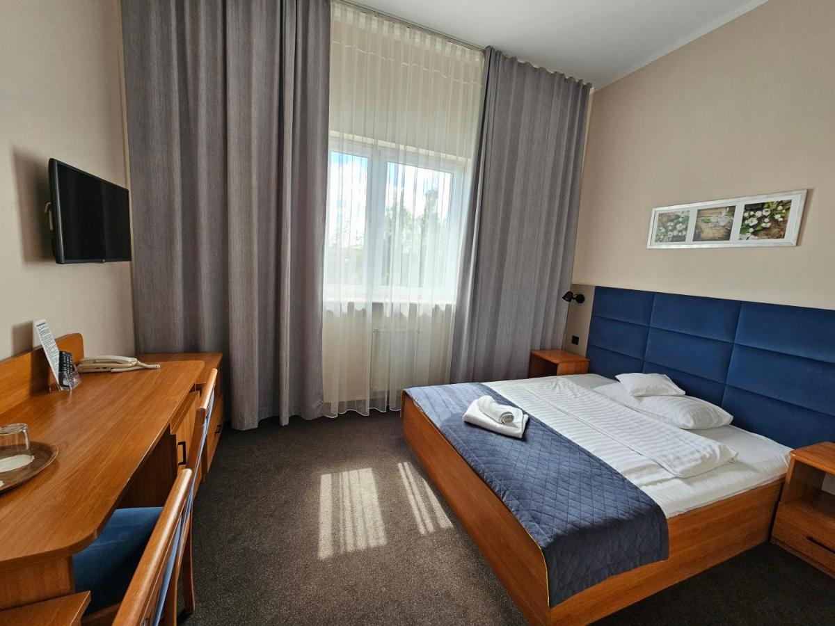 Hotel Mikulski Gliwice Ngoại thất bức ảnh